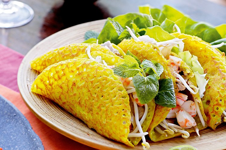 photo de crêpe vietnamienne : banh xeo 